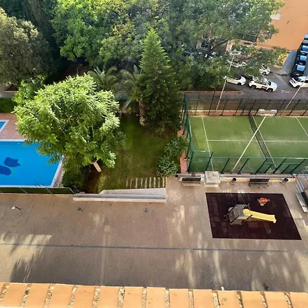 Cortes - Pool Paddle Tennis Court And Gym Walencja
